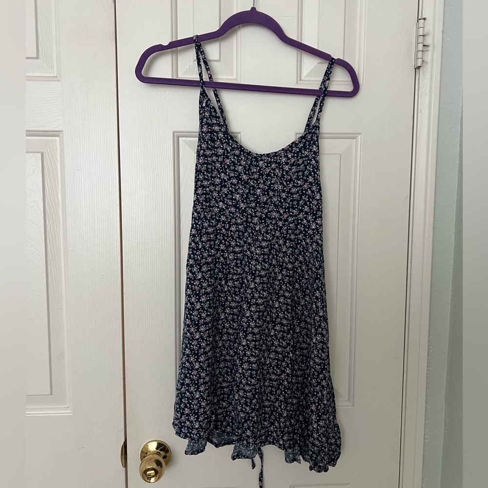 Hollister Mini Dress 🤍